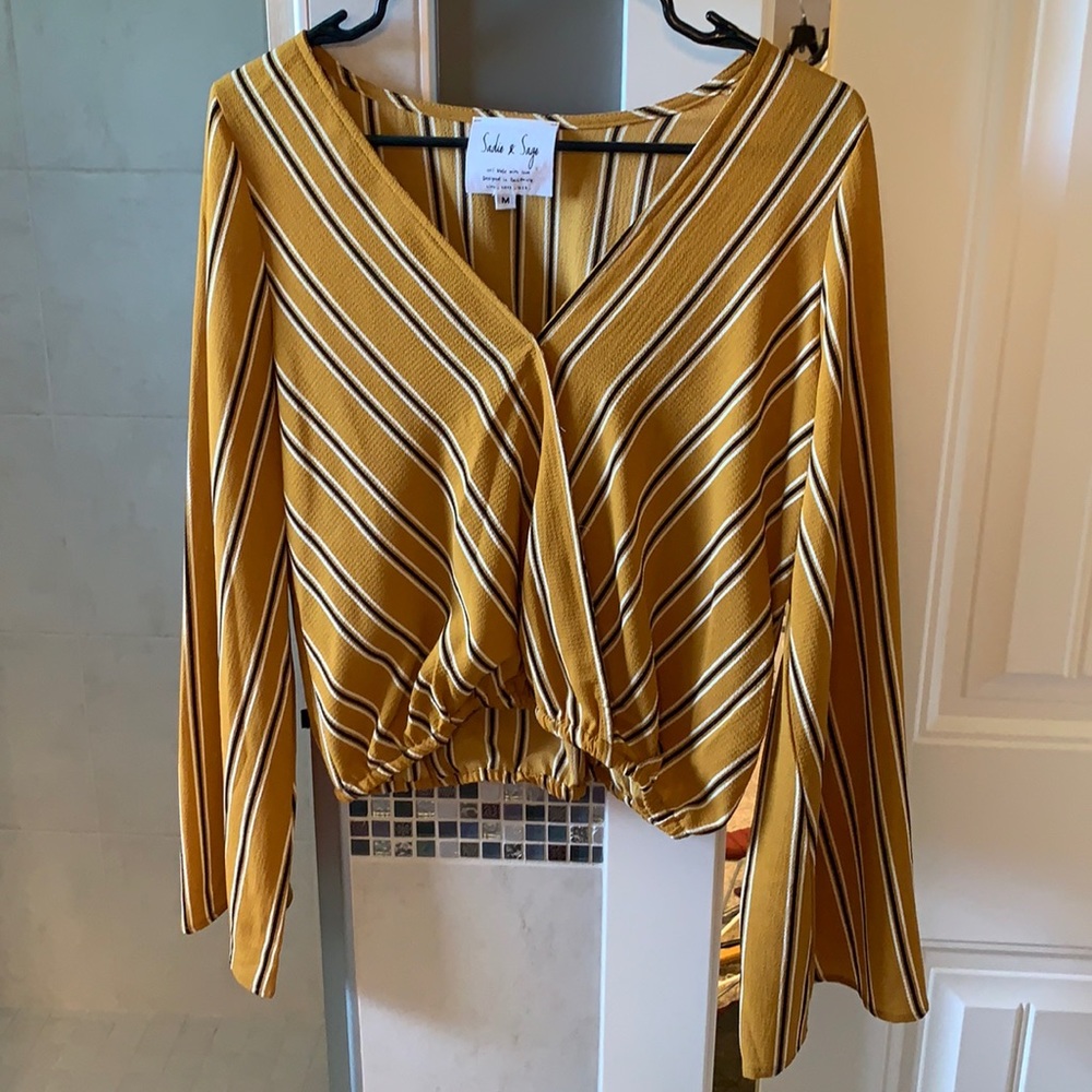 Elastic long sleeve shirt